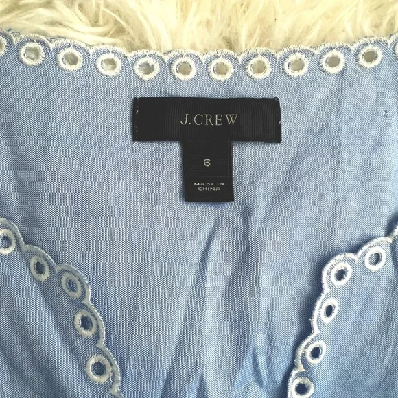 J. Crew Blue White Eyelet Embroidered Sleeveless Chambray Tank - Size 6 - Picture 4 of 8